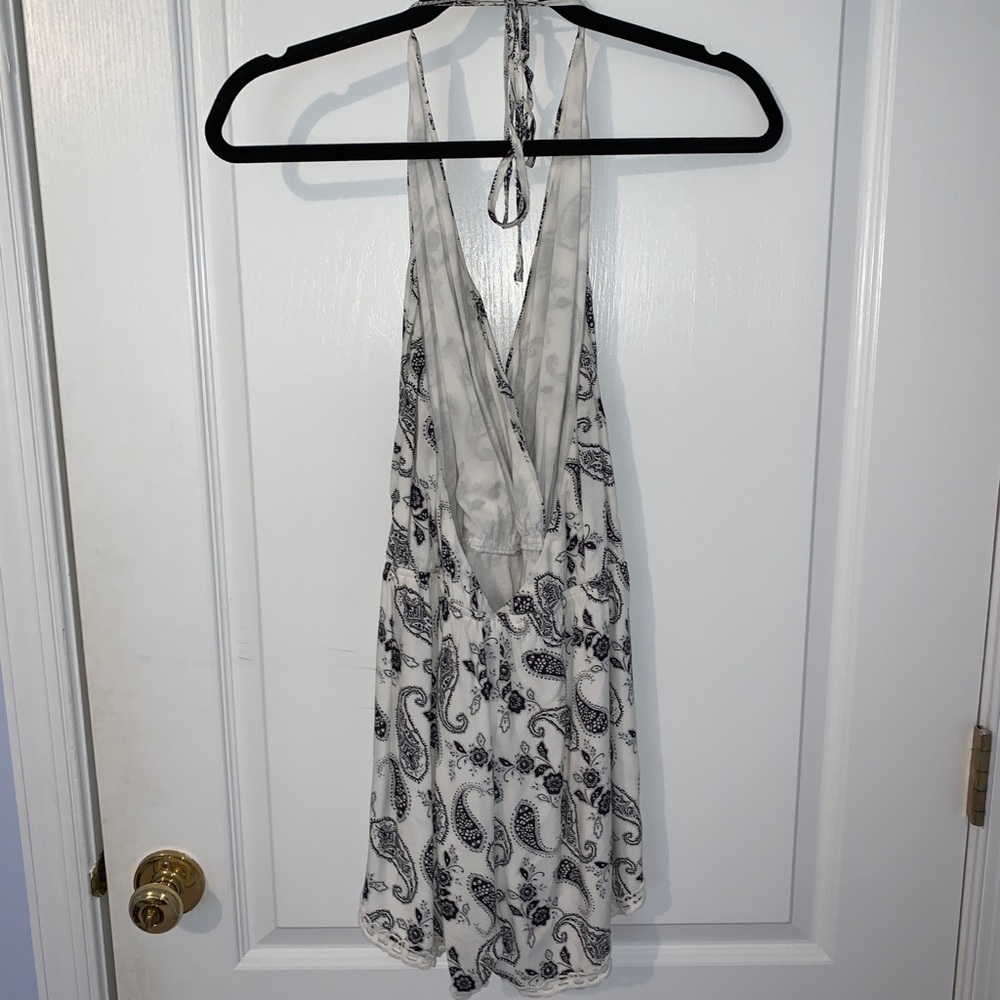 Patterned Romper - Picture 2 of 3